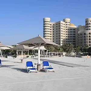 Отель Al Hamra 