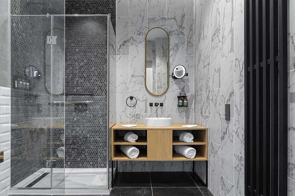 ****  فندق The Basilian Minsk, Curio Collection By Hilton بيلاروسيا