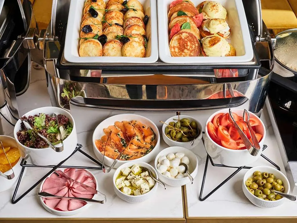 فندق The Basilian Minsk, Curio Collection By Hilton